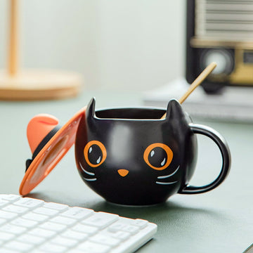 Black Cat Halloween Mug with lid and spoon